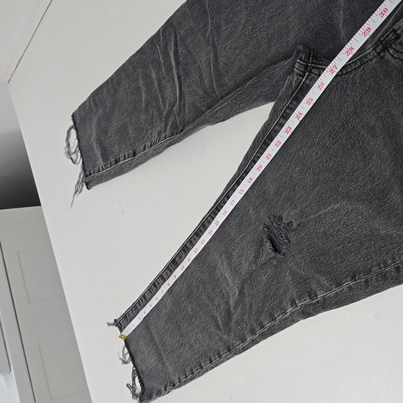 Madewell The Perfect Vintage Jeans in Cosner Wash Distressed - Picture 6 of 16